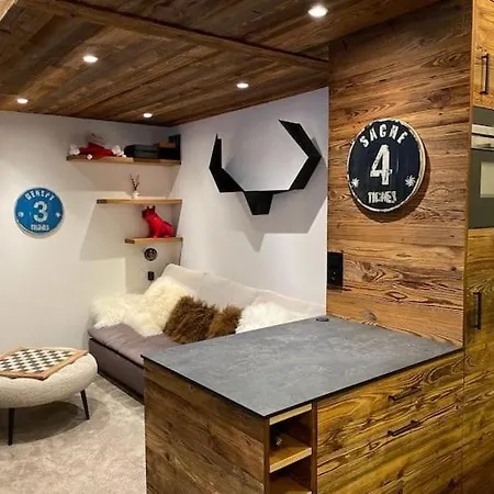 2100, Confort Apartment Tignes